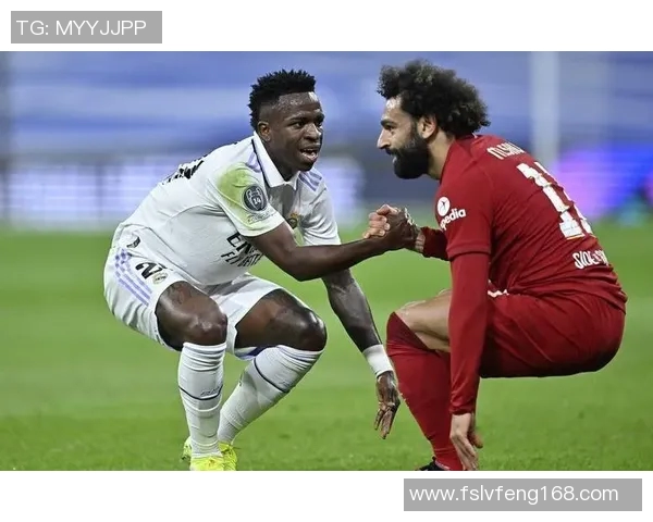 足球明星特拉赫的传奇职业生涯与场外生活揭秘